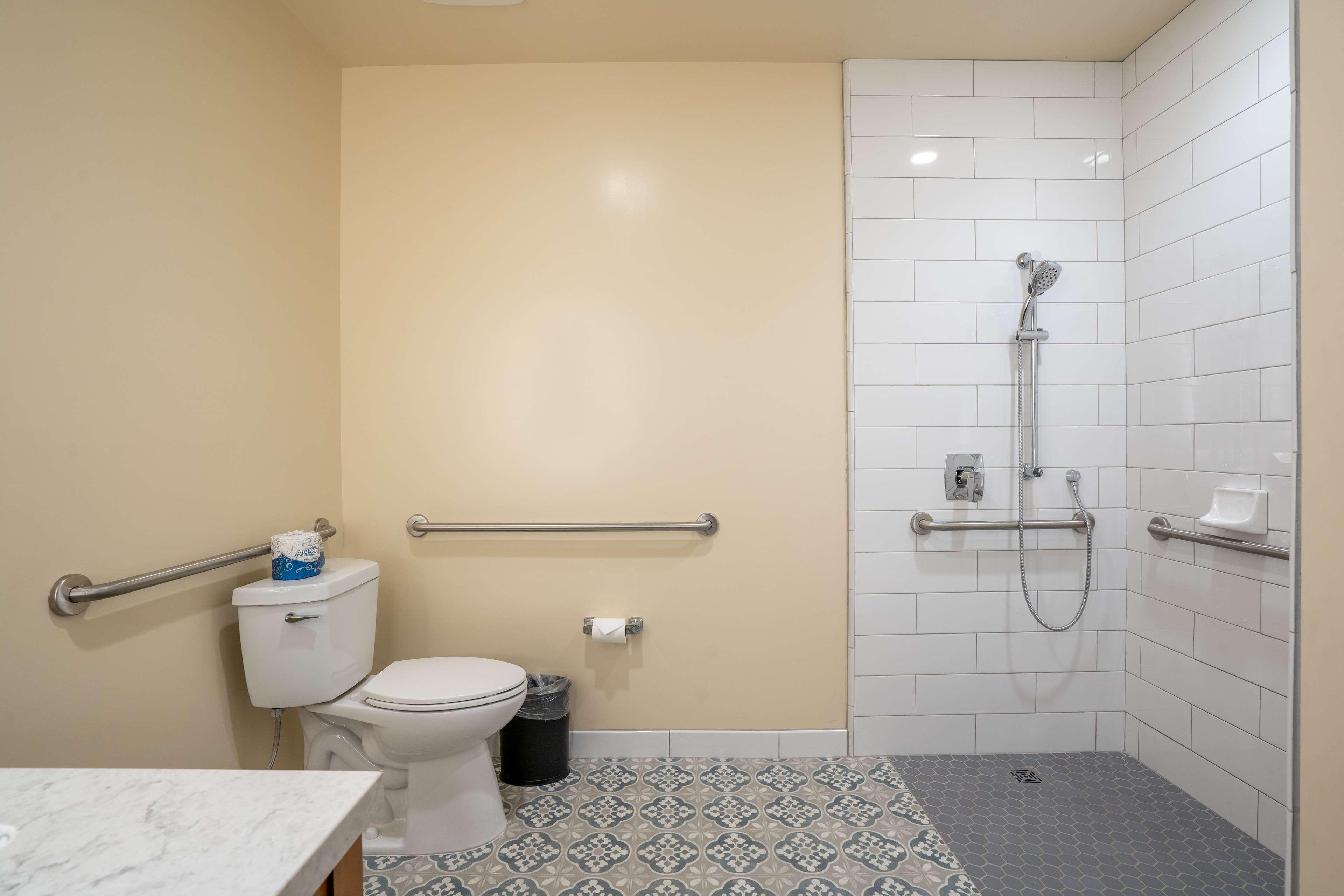 The Agrarian Hotel; Best Western Signature Collection Arroyo Grande Bagian luar foto